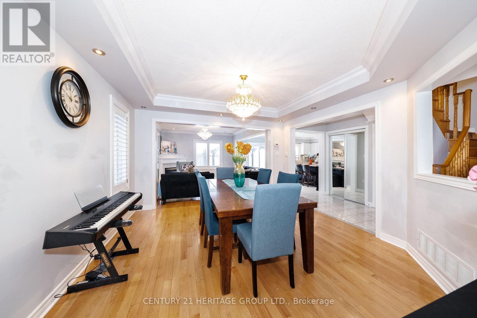 2211 Old Rutherford Road, Vaughan, Ontario  L6A 1Z7 - Photo 5 - N12970962