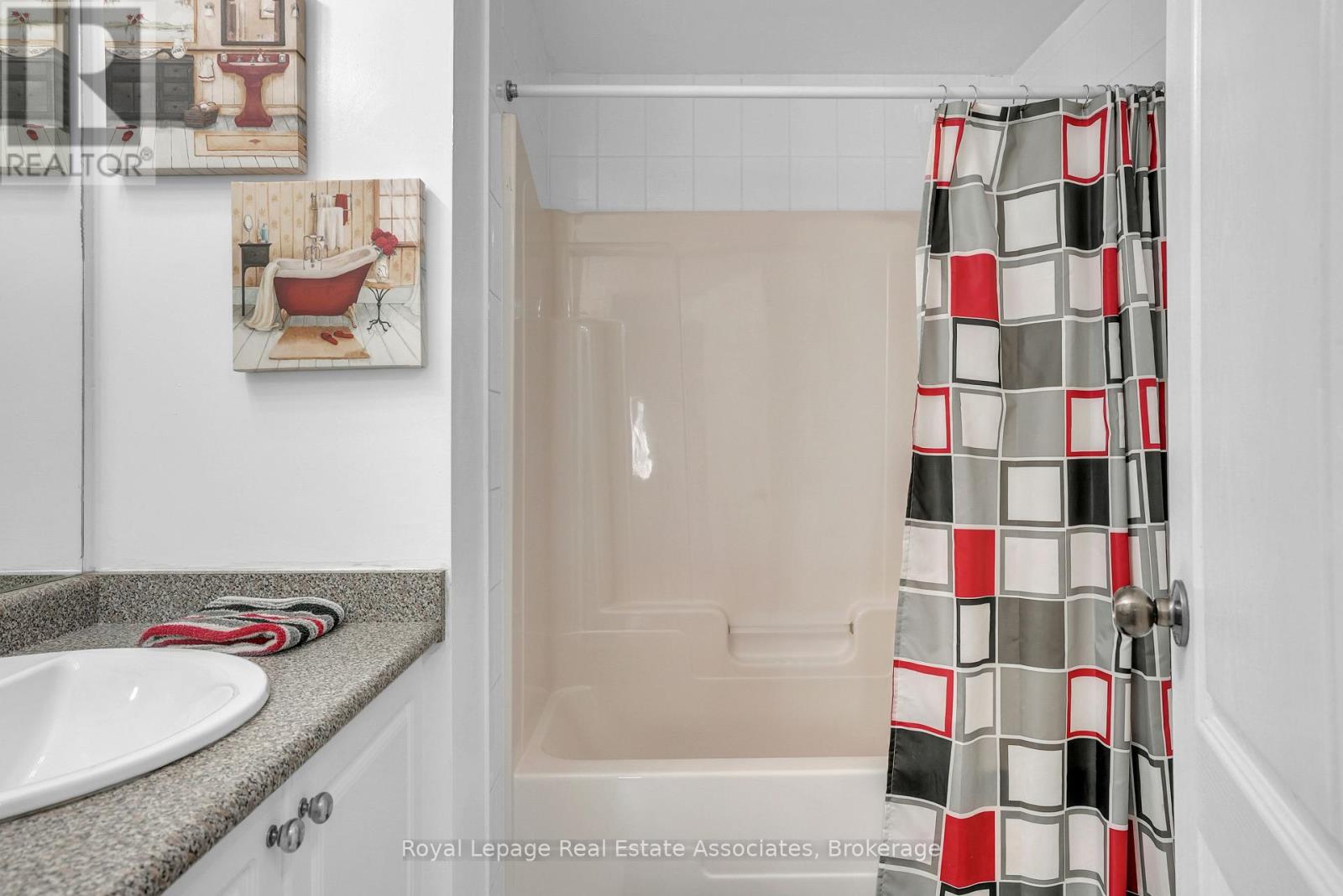 1128 Kell Street, Innisfil, Ontario  L9S 4W4 - Photo 6 - N12971196