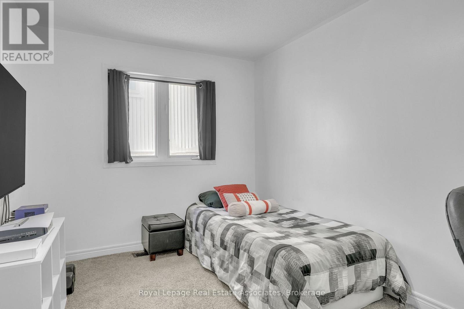 1128 Kell Street, Innisfil, Ontario  L9S 4W4 - Photo 8 - N12971196