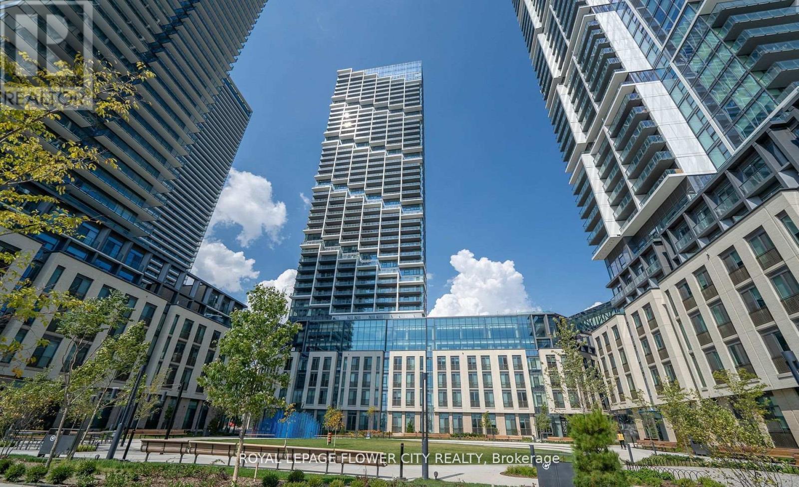 4909 - 1000 Portage Parkway, Vaughan, Ontario  L4K 0L1 - Photo 2 - N12971208