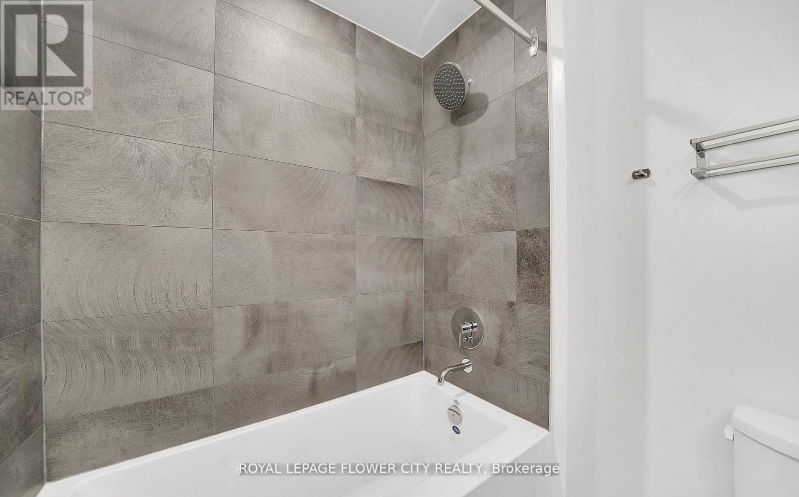 4909 - 1000 Portage Parkway, Vaughan, Ontario  L4K 0L1 - Photo 8 - N12971208