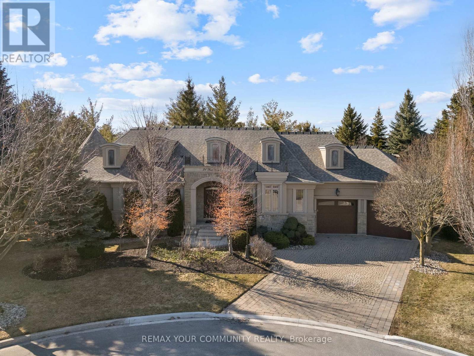 21 BUTE COURT, Vaughan, Ontario