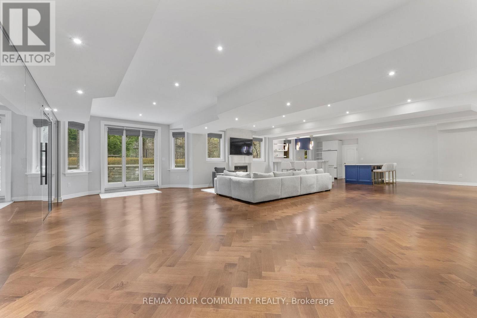 21 Bute Court, Vaughan, Ontario  L6A 1P3 - Photo 30 - N12971232