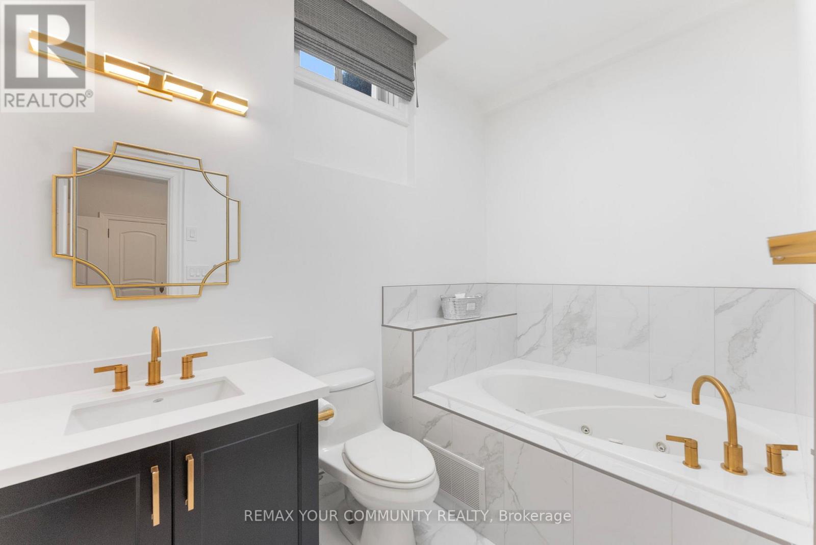 21 Bute Court, Vaughan, Ontario  L6A 1P3 - Photo 32 - N12971232