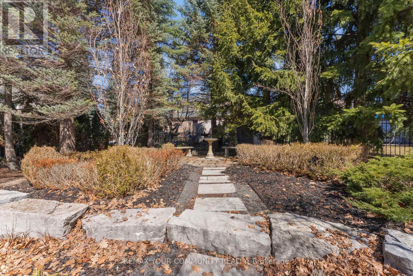 21 Bute Court, Vaughan, Ontario  L6A 1P3 - Photo 37 - N12971232