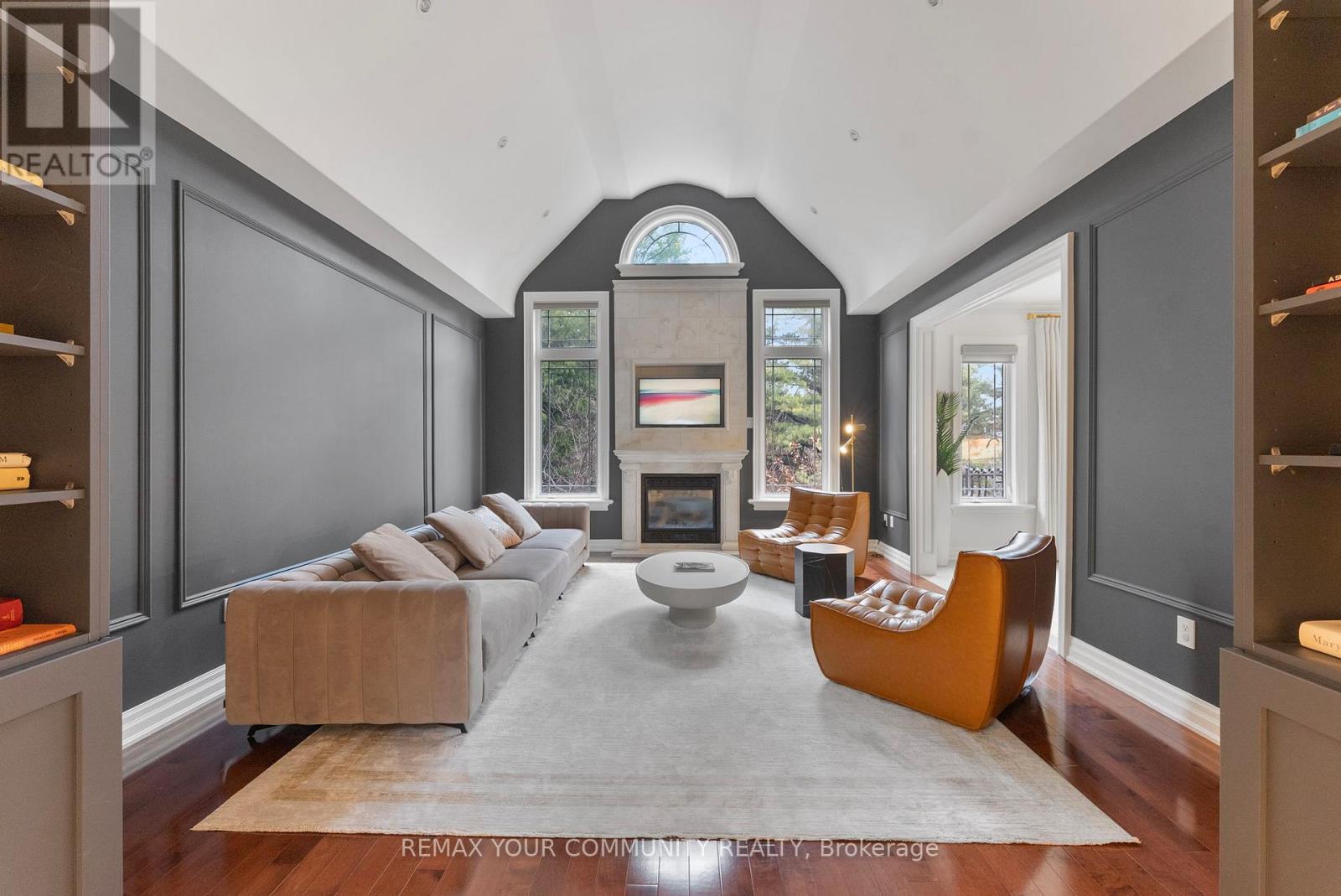 21 Bute Court, Vaughan, Ontario  L6A 1P3 - Photo 5 - N12971232