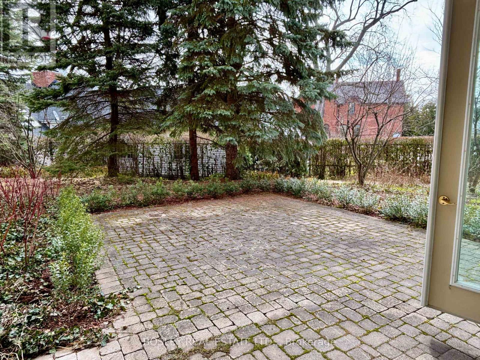 107 - 225 Ricardo Street, Niagara-On-The-Lake, Ontario  L0S 1J0 - Photo 11 - X12935438