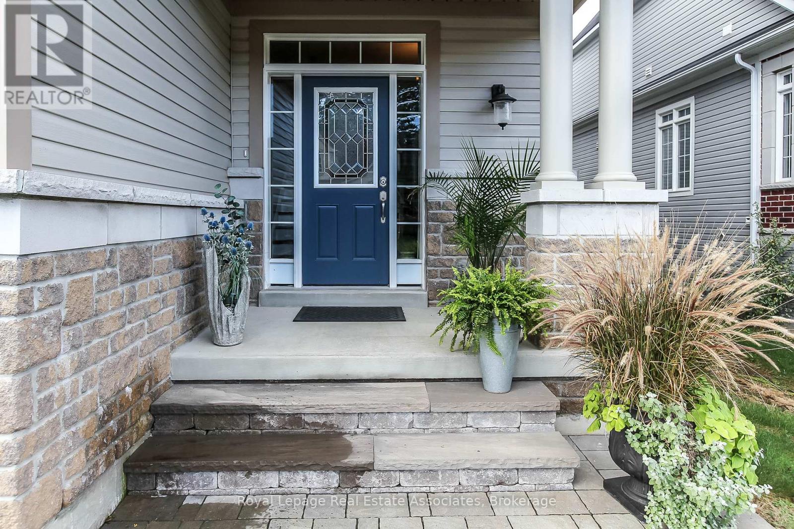 139 White Sands Way, Wasaga Beach, Ontario  L9Z 0E3 - Photo 2 - S12970960