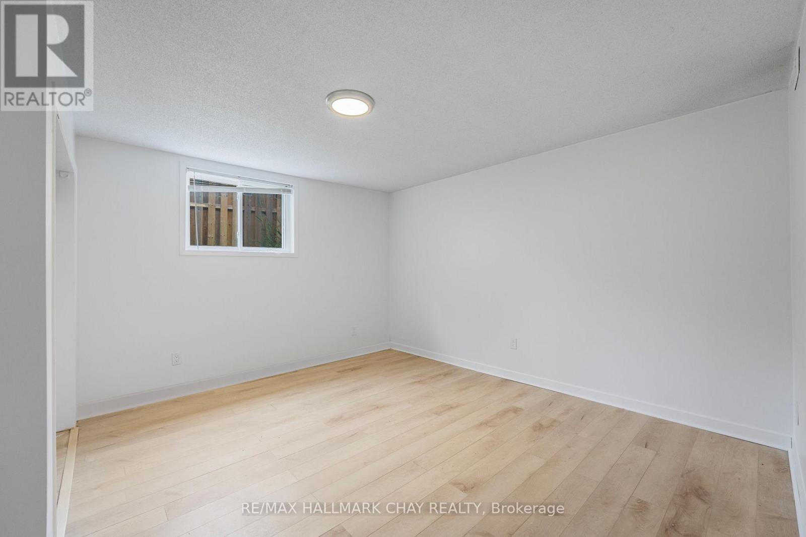 Lower - 66 Vents Beach Road, Tay (Victoria Harbour), Ontario  L0K 2A0 - Photo 9 - S12971030