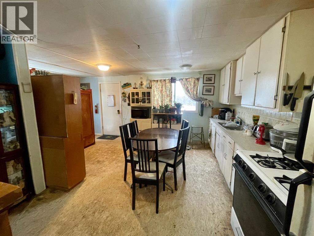 6432 17 Avenue, Edson, Alberta  T7E 1S4 - Photo 10 - A2124317