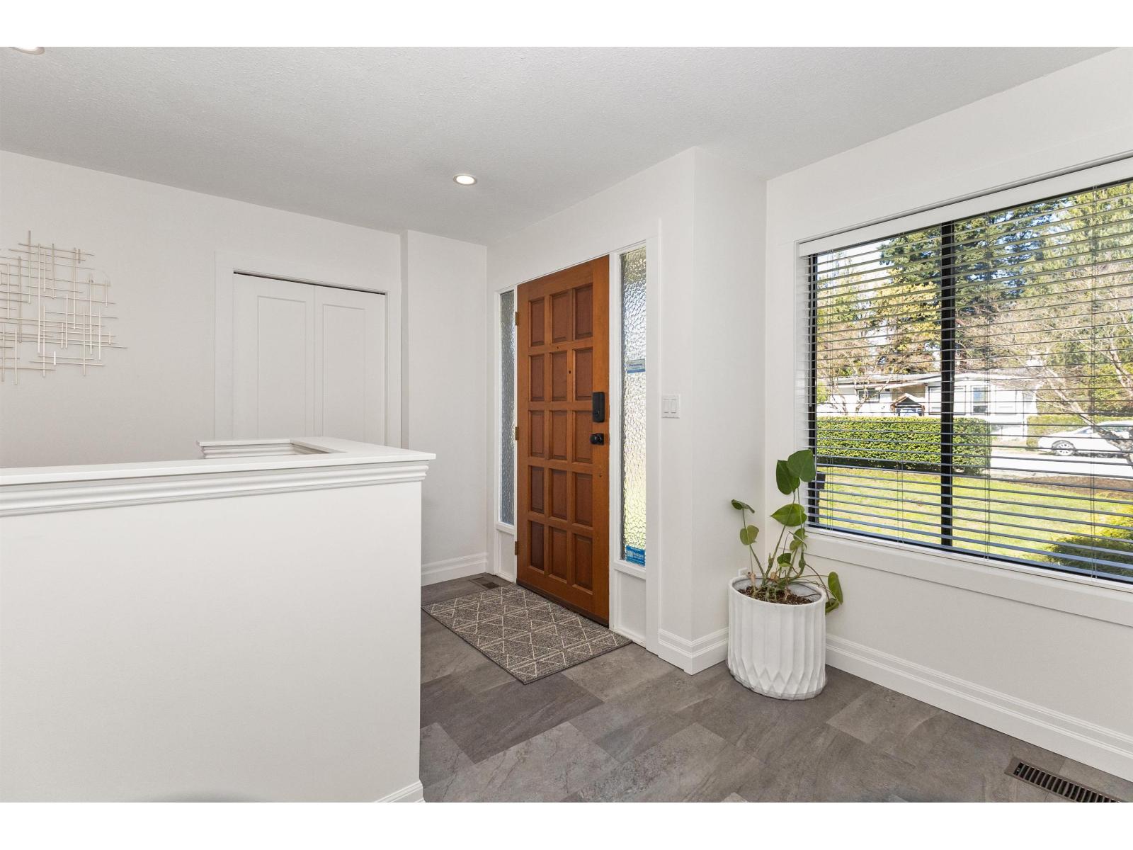 34258 REDWOOD AVENUE, Abbotsford, British Columbia