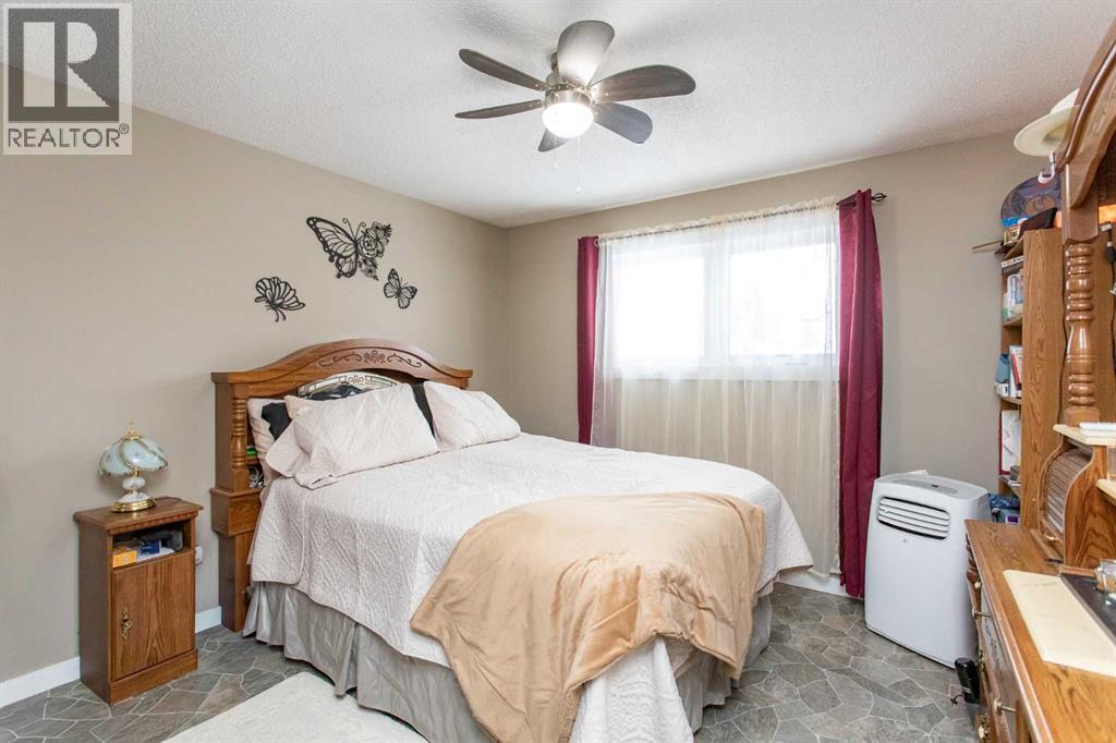 5204 Waghorn Street, Blackfalds, Alberta  T0M 0J0 - Photo 3 - A2292243