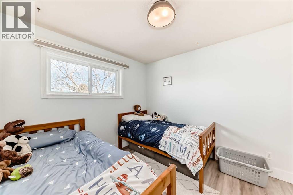 22 Sherwood Crescent W, Lethbridge, Alberta  T1K 6G1 - Photo 29 - A2283300