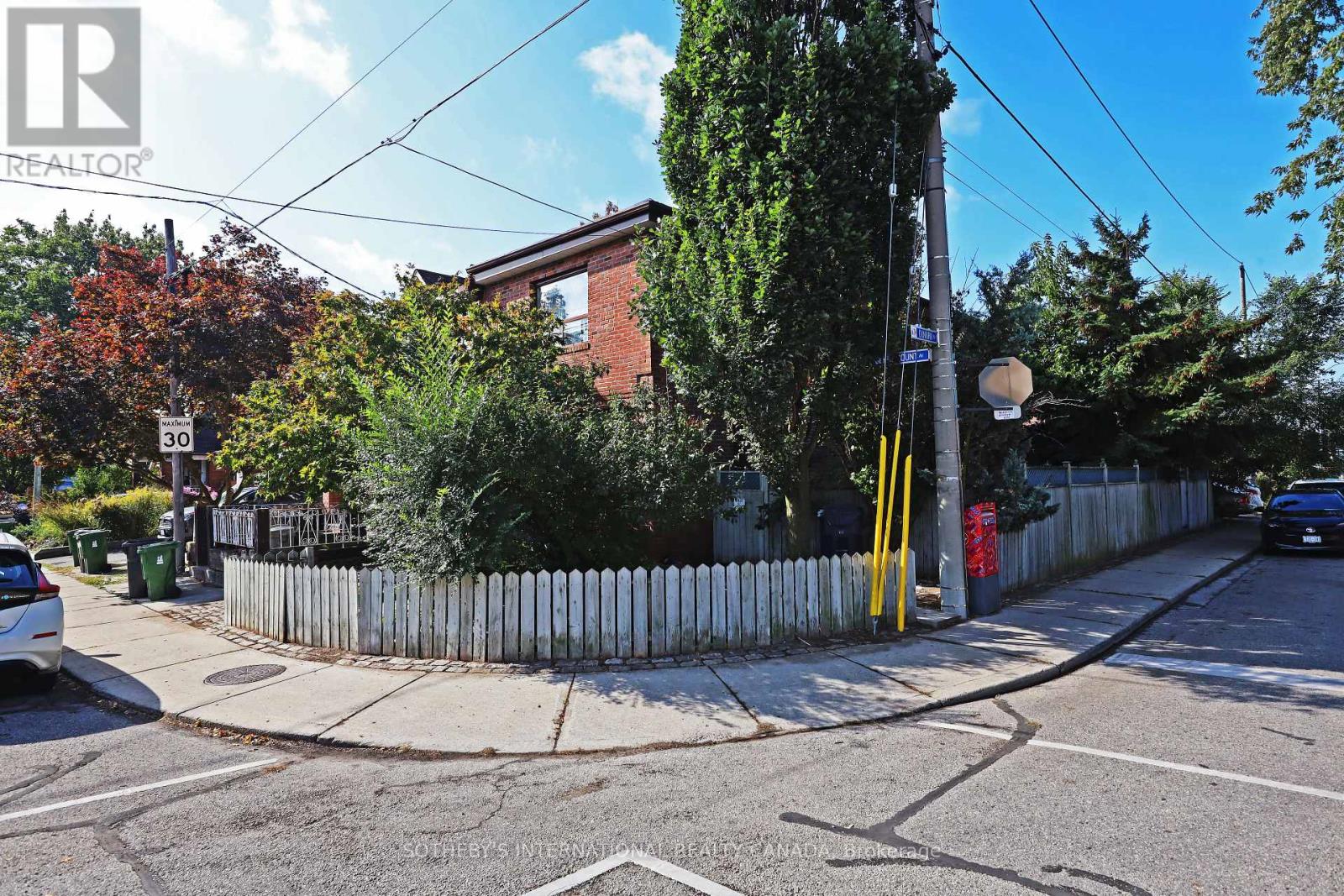 LOWER - 212 GLEBEMOUNT AVENUE, Toronto, Ontario