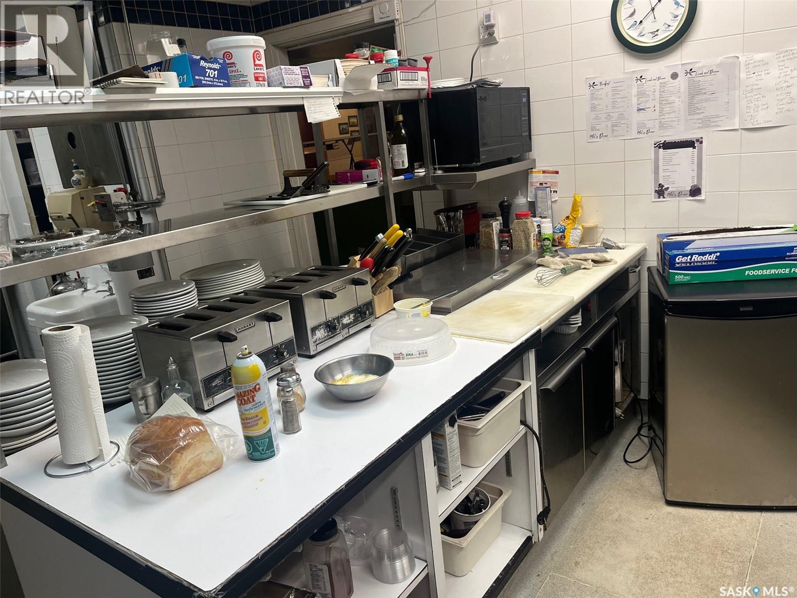 118 1st Avenue E, Leader, Saskatchewan  S0N 1H0 - Photo 20 - SK032289