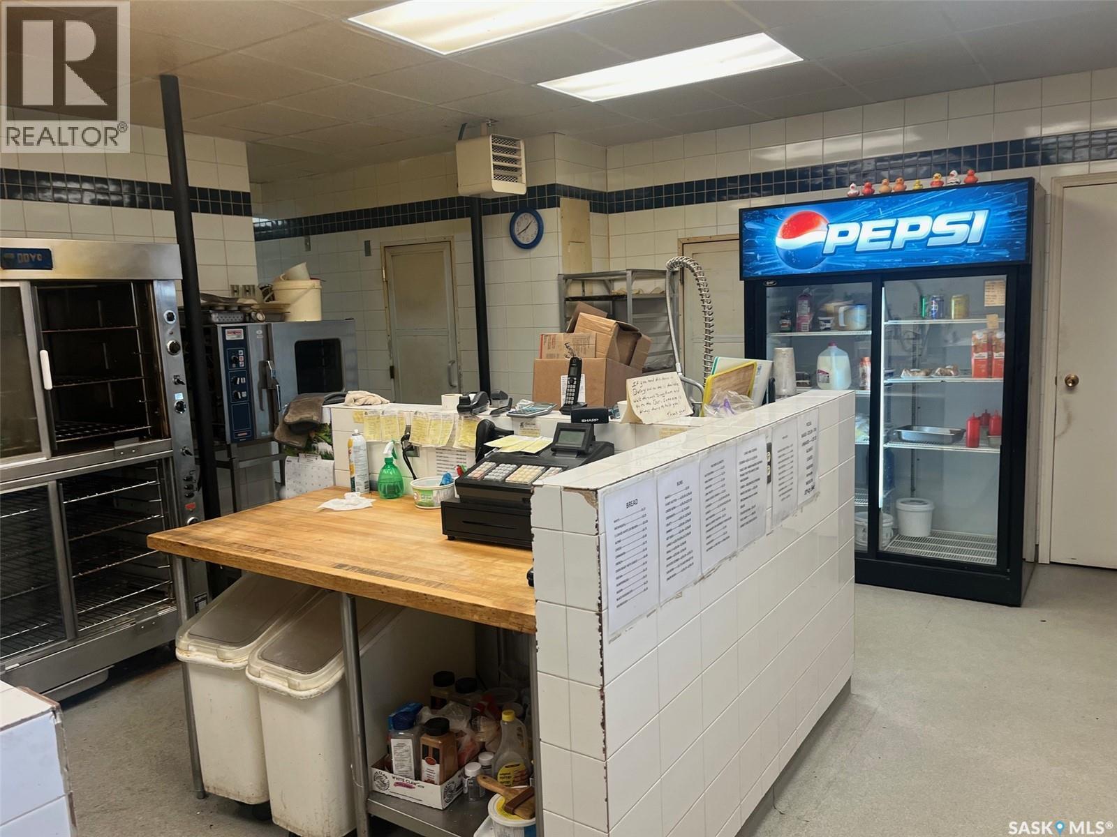 118 1st Avenue E, Leader, Saskatchewan  S0N 1H0 - Photo 27 - SK032289