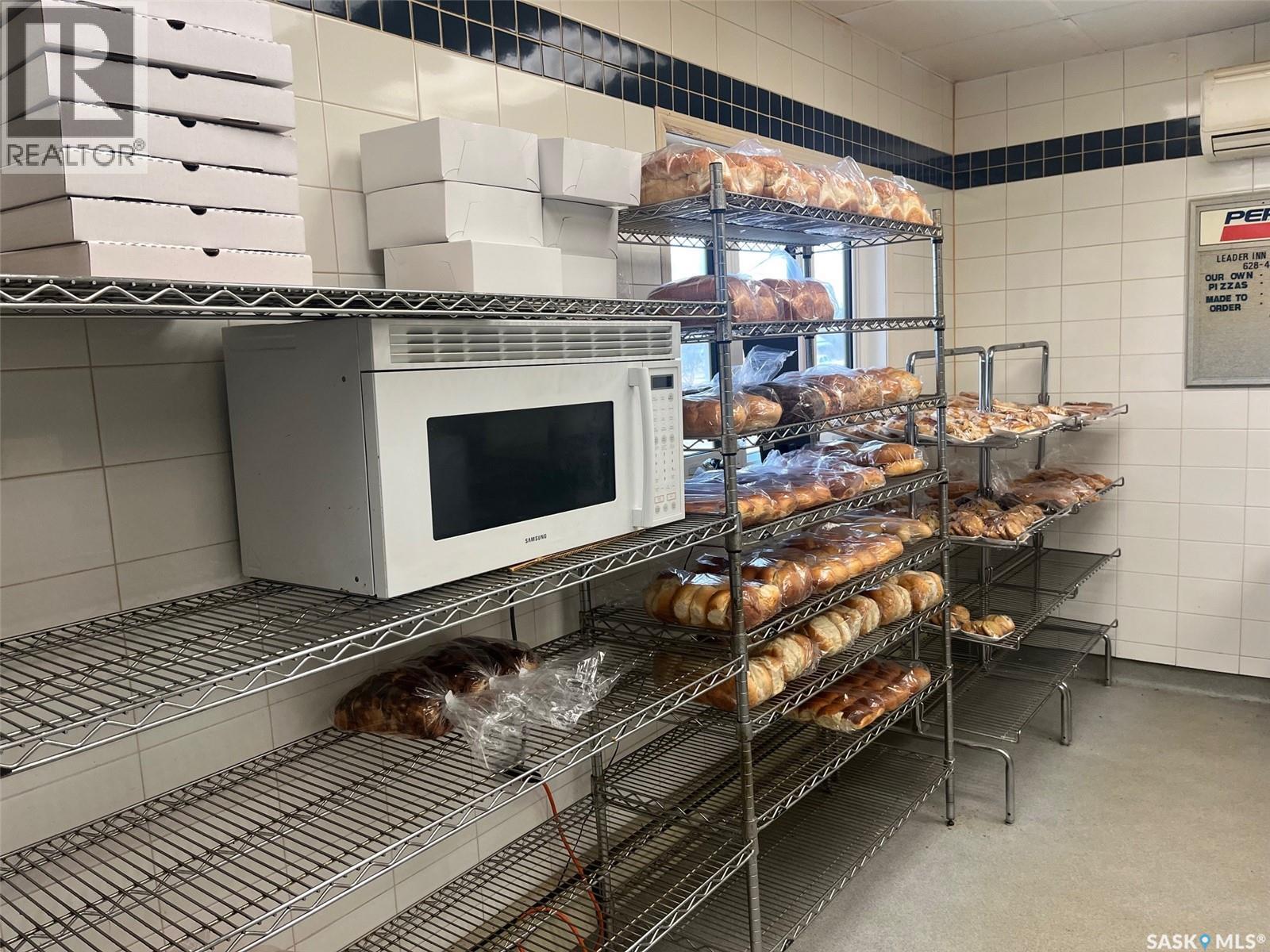 118 1st Avenue E, Leader, Saskatchewan  S0N 1H0 - Photo 28 - SK032289