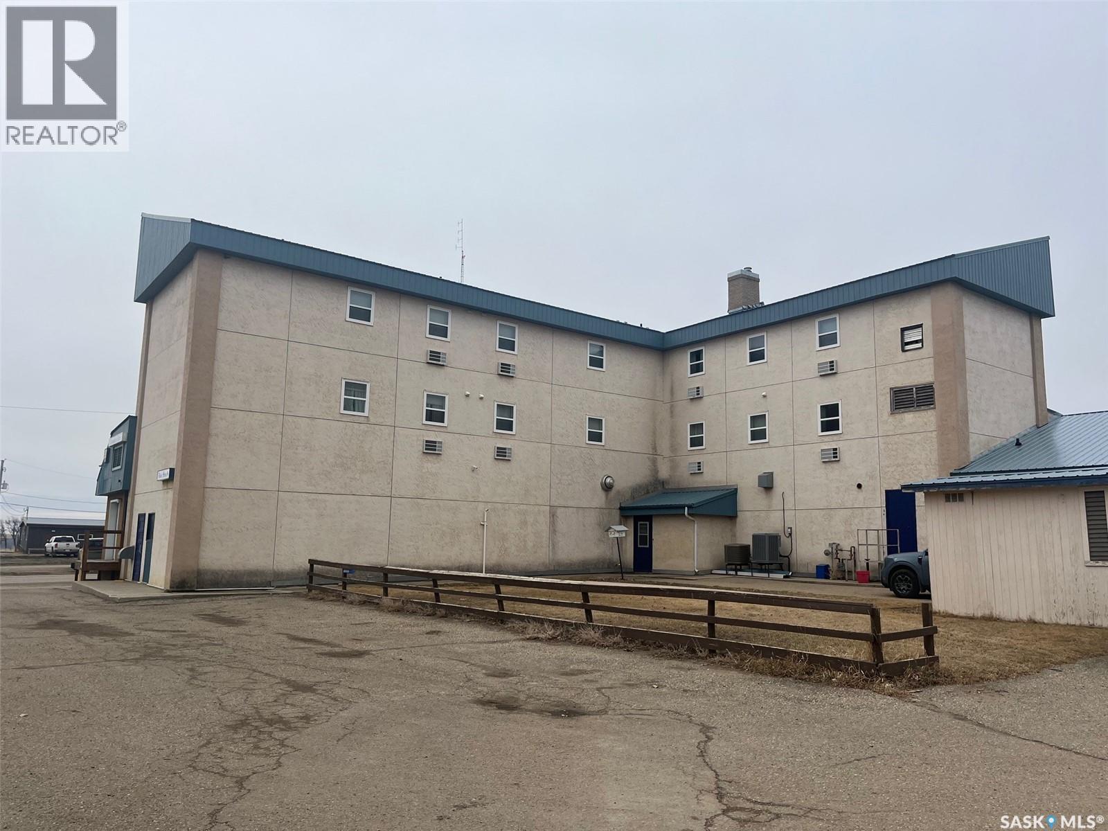 118 1st Avenue E, Leader, Saskatchewan  S0N 1H0 - Photo 3 - SK032289