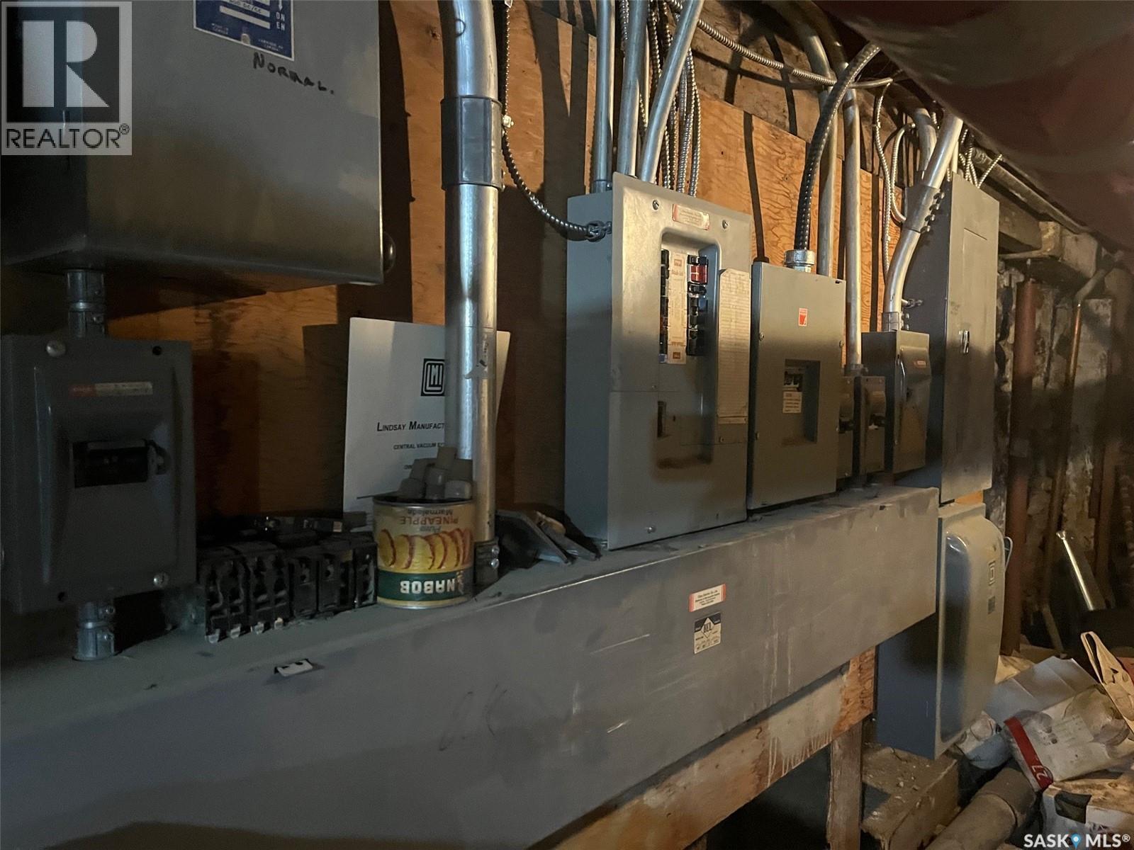 118 1st Avenue E, Leader, Saskatchewan  S0N 1H0 - Photo 42 - SK032289