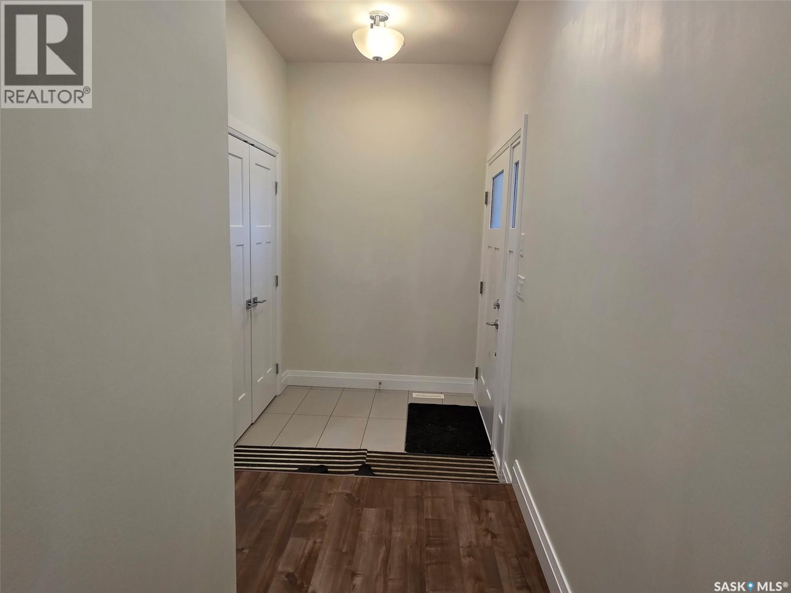 4118 Diefenbaker Drive, Saskatoon, Saskatchewan  S7L 6W8 - Photo 5 - SK032141