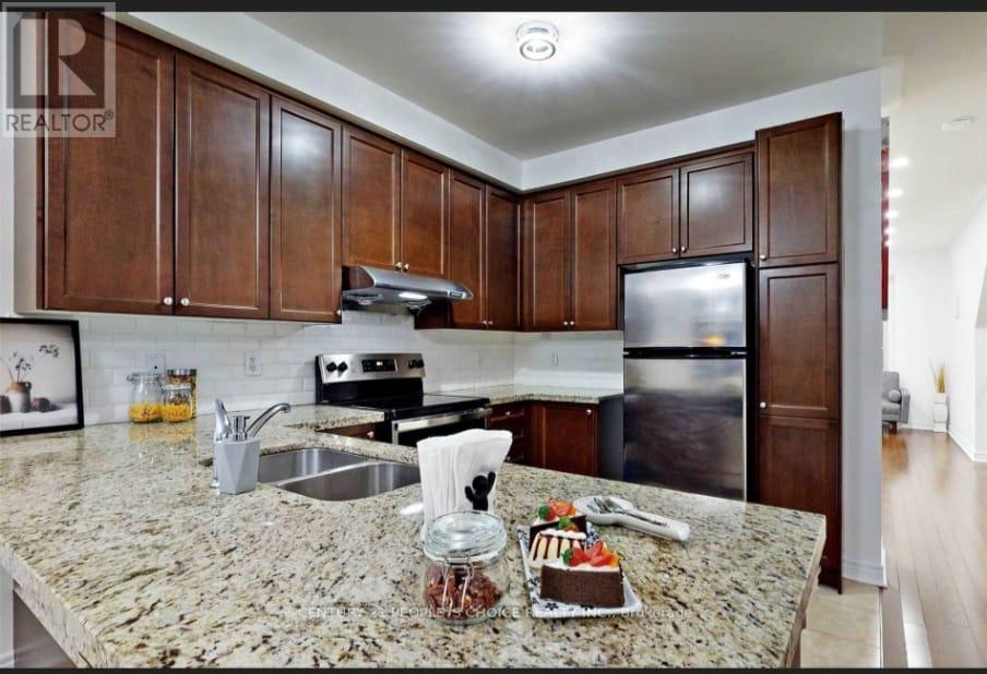 80 Lorenzo Circle, Brampton, Ontario  L6R 0Z9 - Photo 8 - W12970868