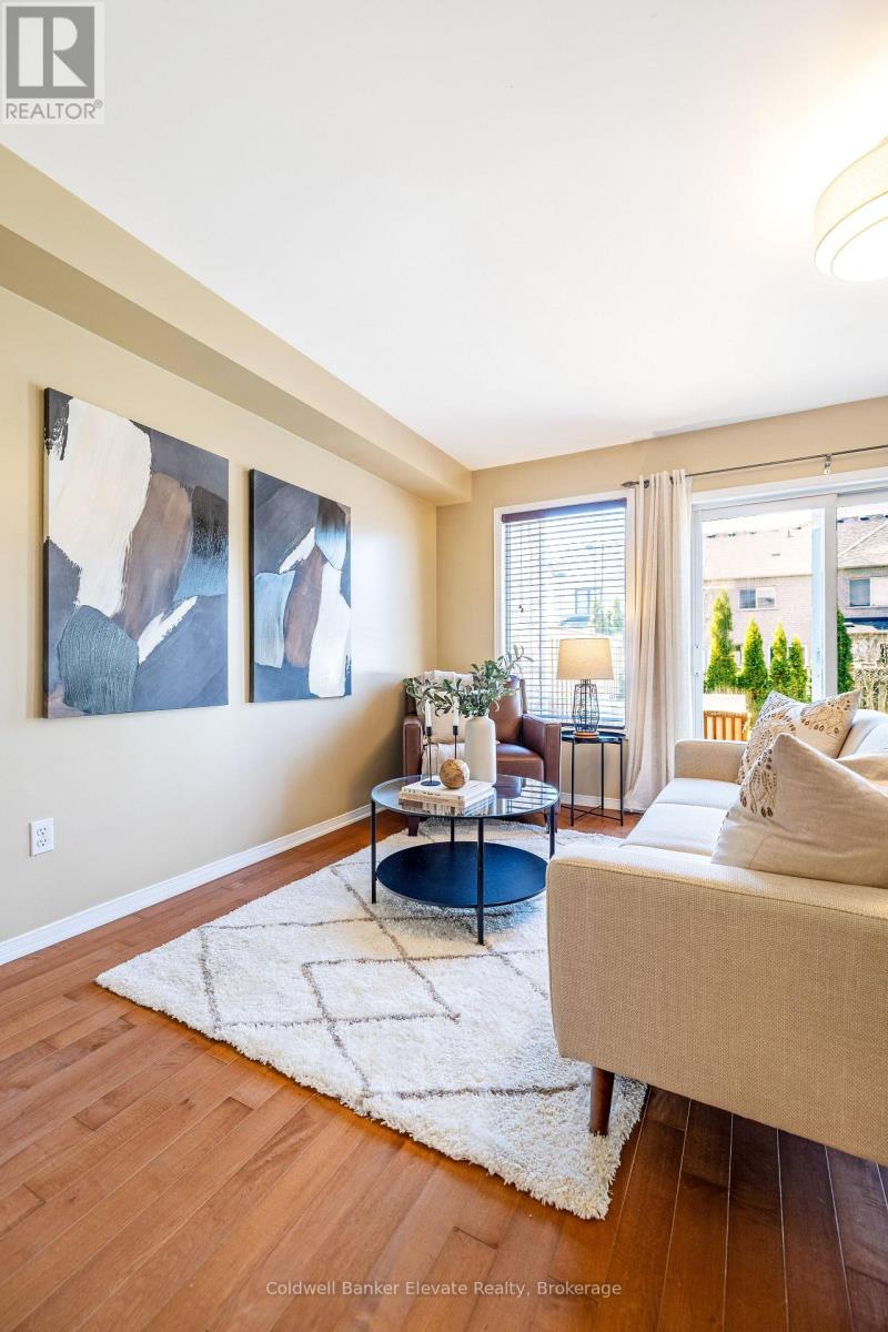 46 Harding Street, Halton Hills, Ontario  L7G 6B2 - Photo 13 - W12970918