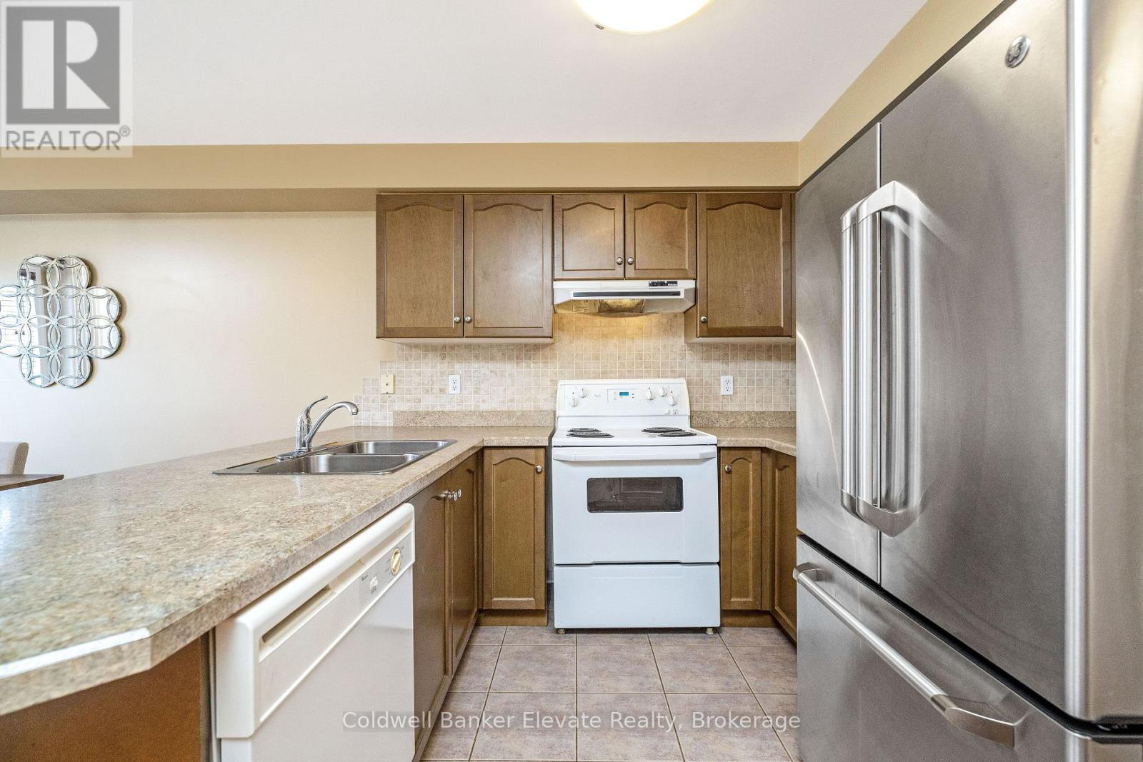 46 Harding Street, Halton Hills, Ontario  L7G 6B2 - Photo 22 - W12970918