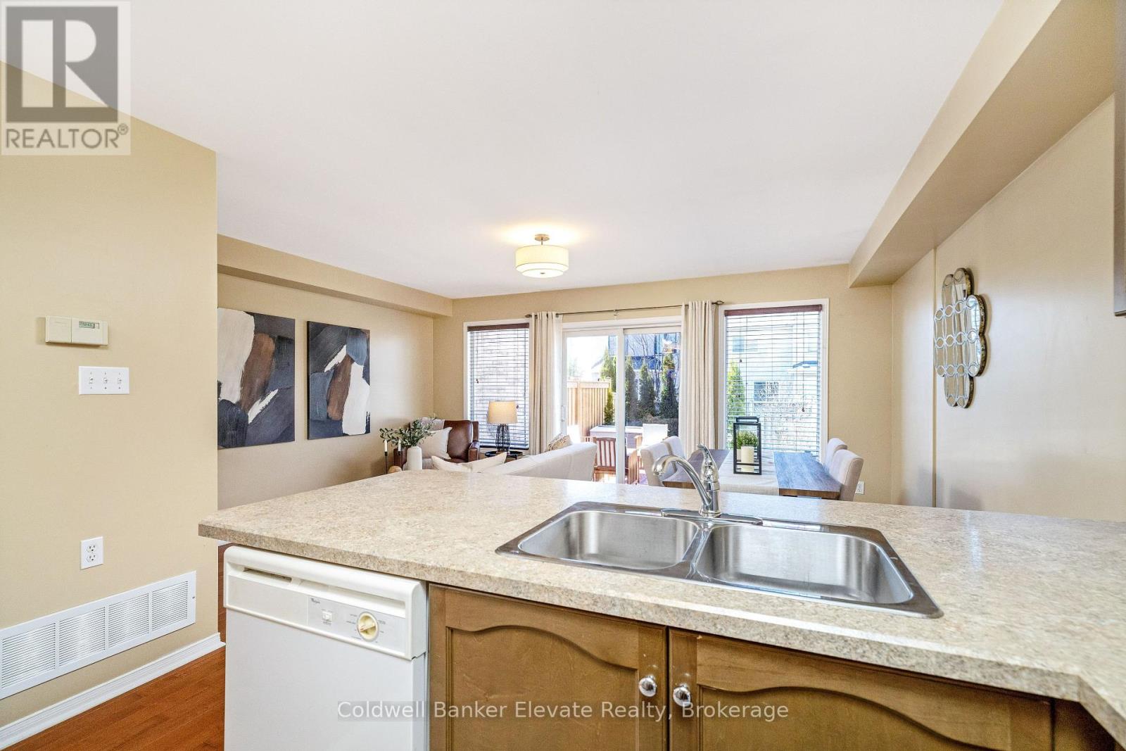 46 Harding Street, Halton Hills, Ontario  L7G 6B2 - Photo 25 - W12970918