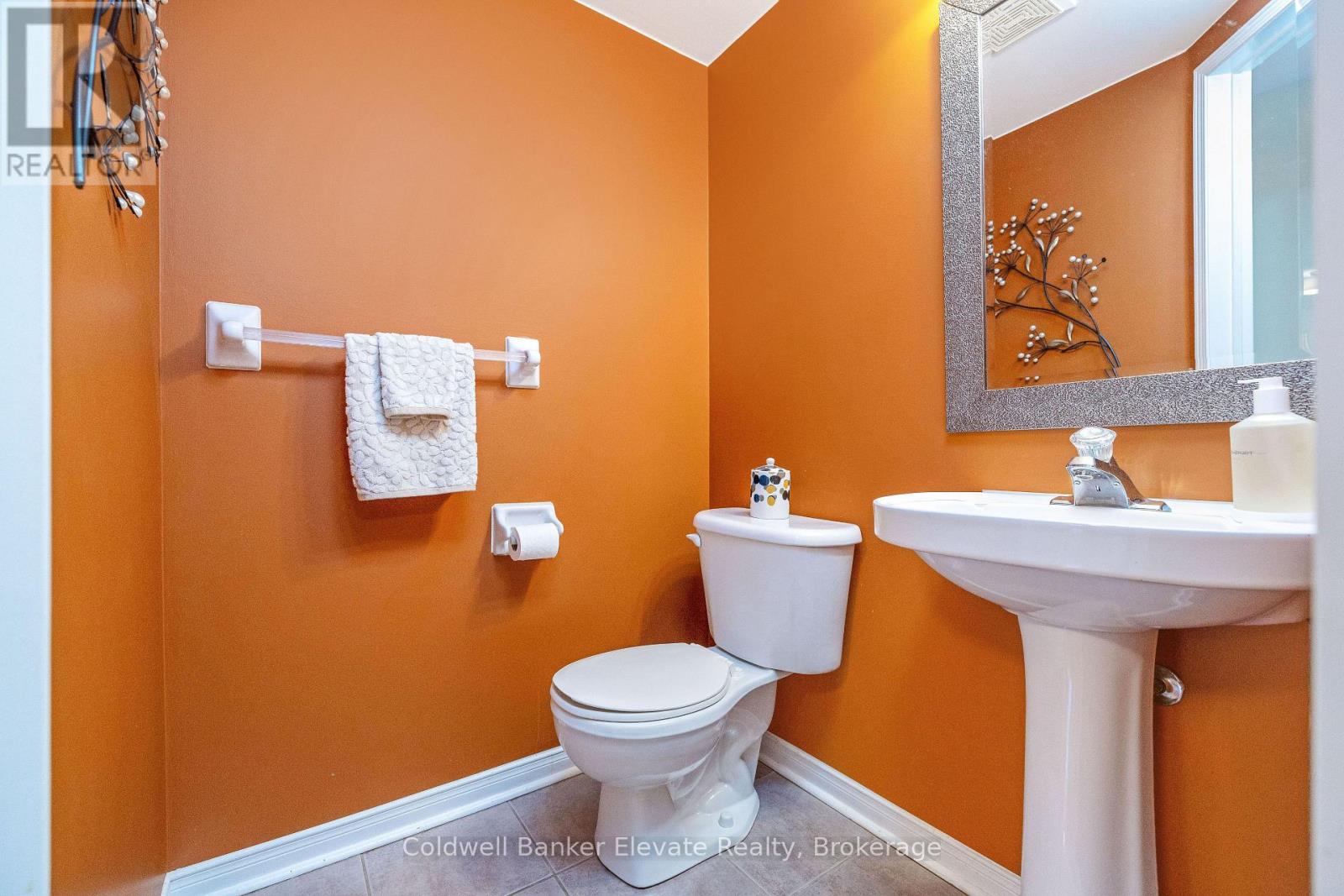 46 Harding Street, Halton Hills, Ontario  L7G 6B2 - Photo 26 - W12970918