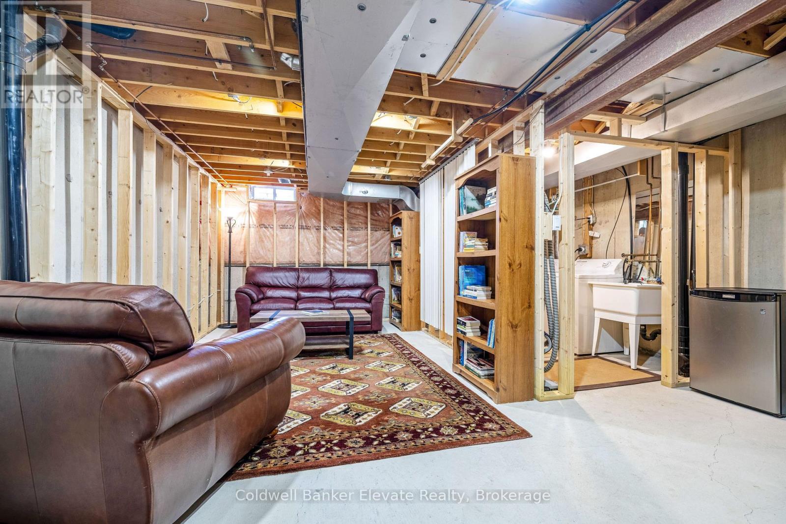 46 Harding Street, Halton Hills, Ontario  L7G 6B2 - Photo 31 - W12970918