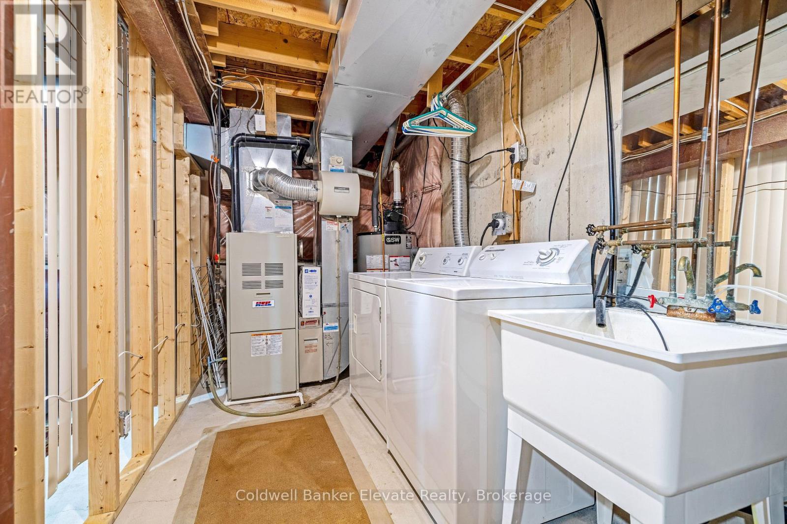 46 Harding Street, Halton Hills, Ontario  L7G 6B2 - Photo 32 - W12970918