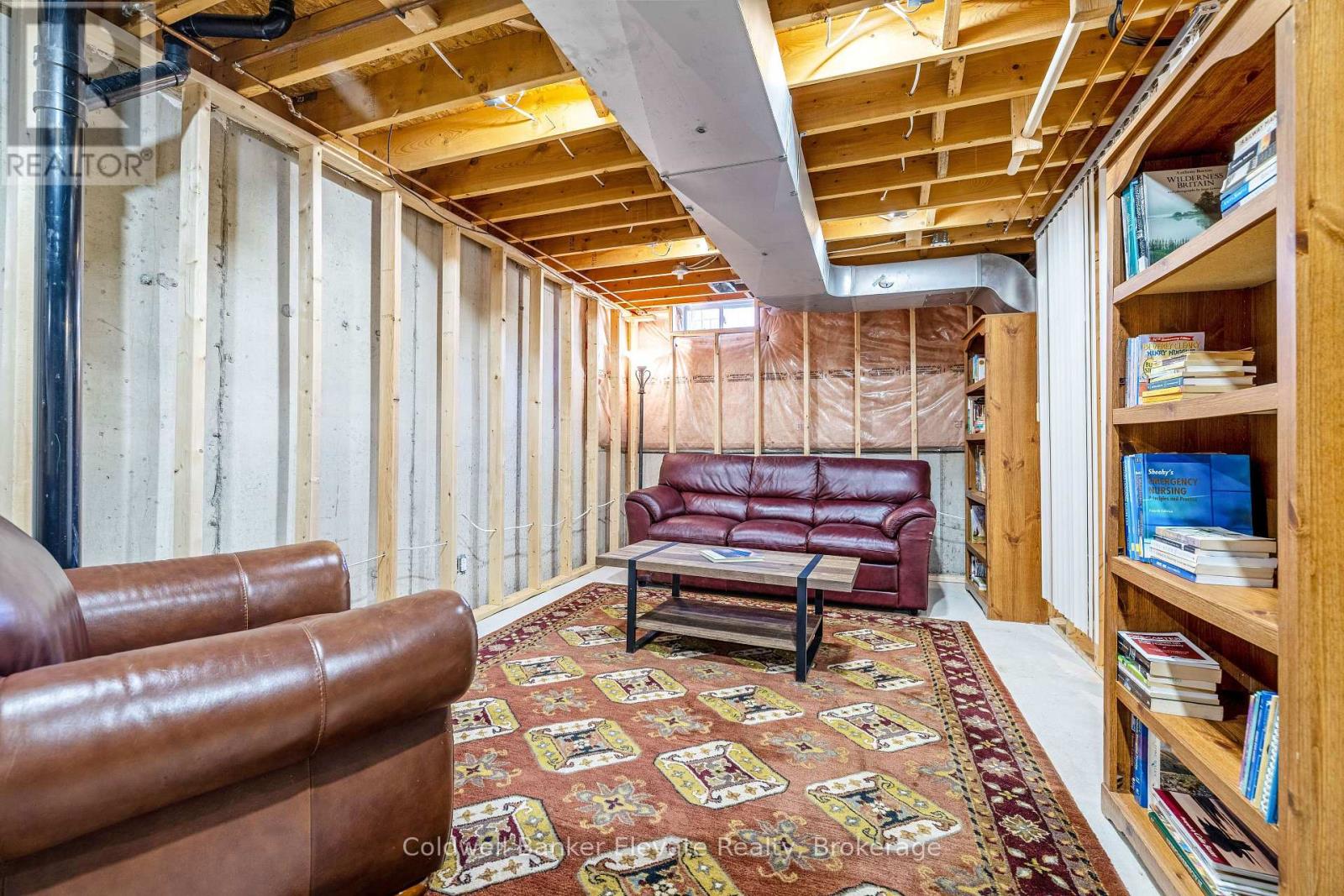 46 Harding Street, Halton Hills, Ontario  L7G 6B2 - Photo 33 - W12970918