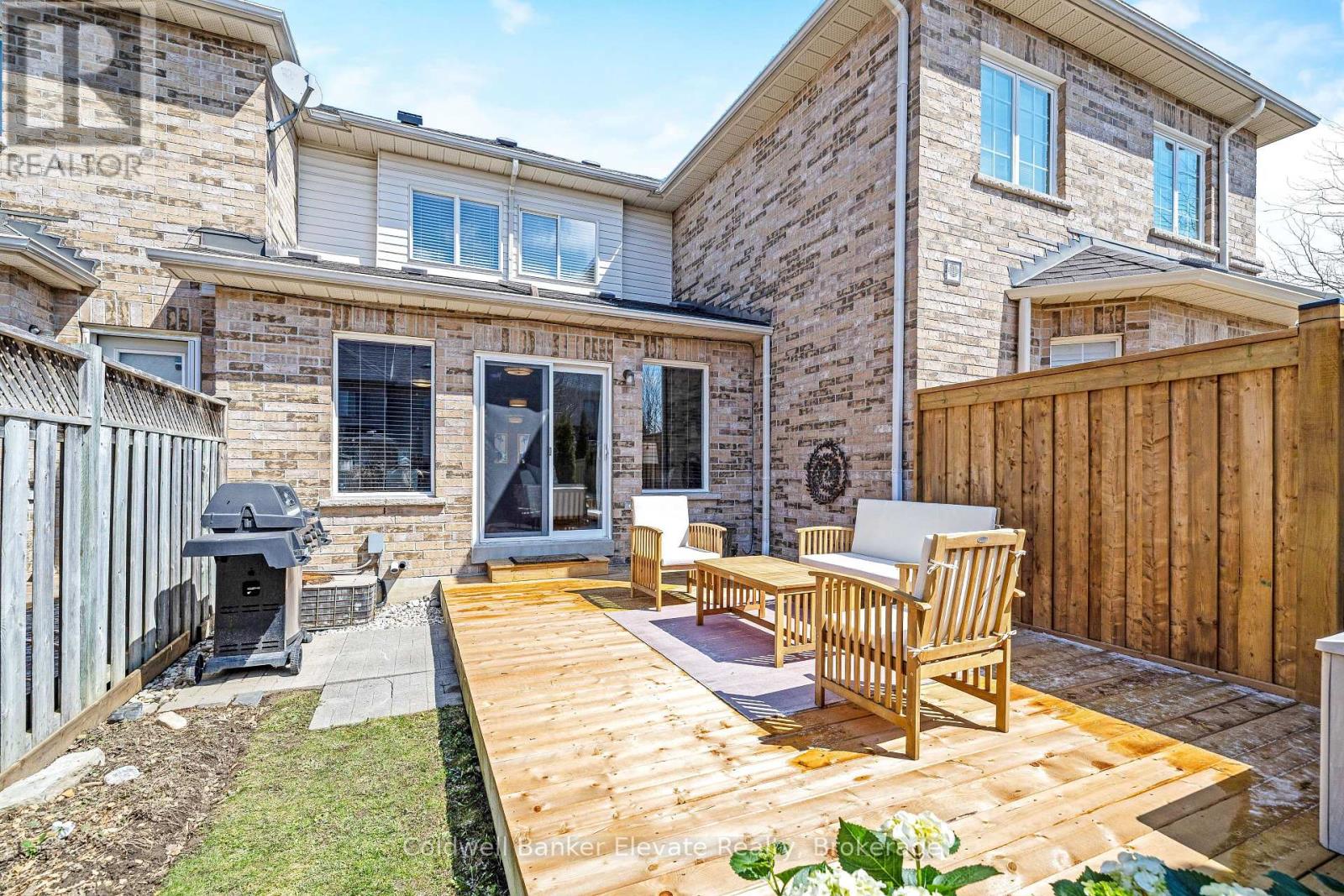 46 Harding Street, Halton Hills, Ontario  L7G 6B2 - Photo 35 - W12970918