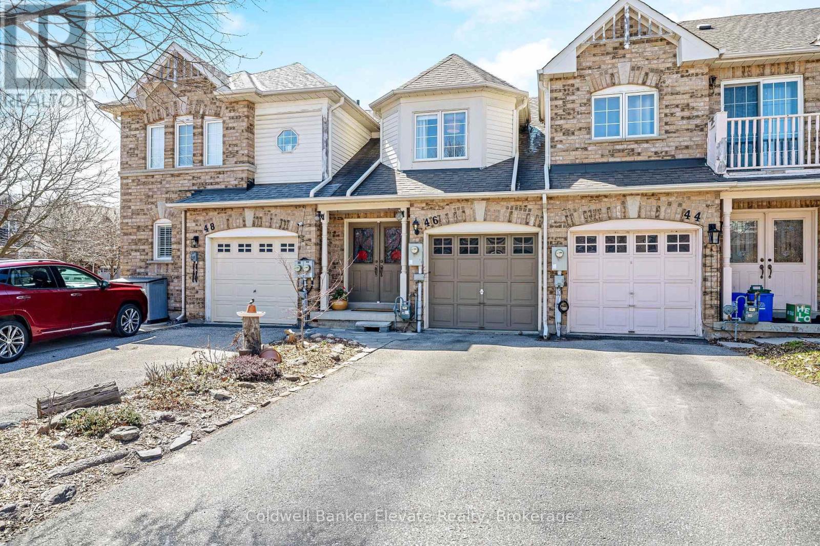 46 Harding Street, Halton Hills, Ontario  L7G 6B2 - Photo 4 - W12970918