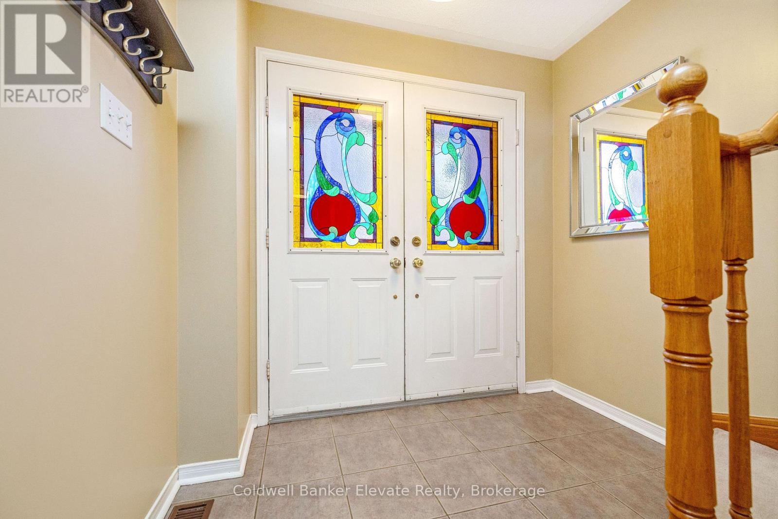 46 Harding Street, Halton Hills, Ontario  L7G 6B2 - Photo 7 - W12970918