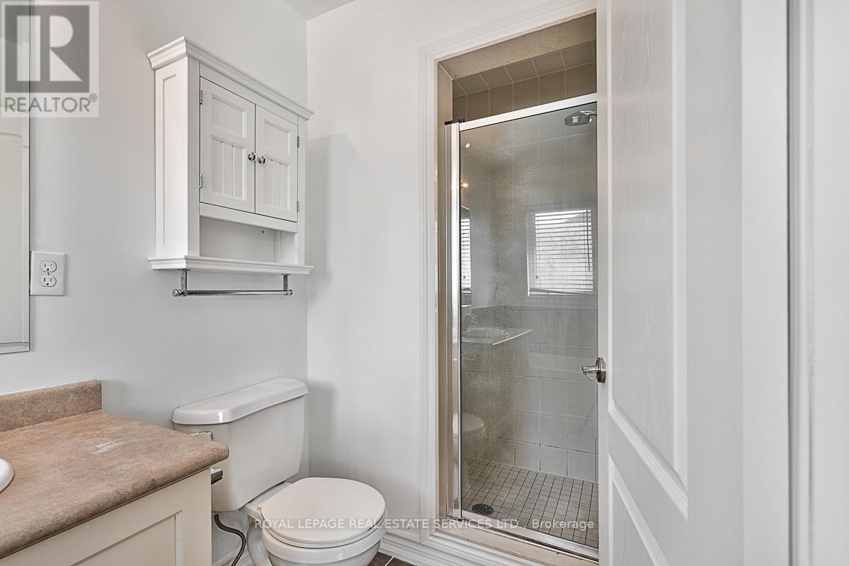 4227 Cole Crescent, Burlington, Ontario  L7M 0M7 - Photo 11 - W12970970