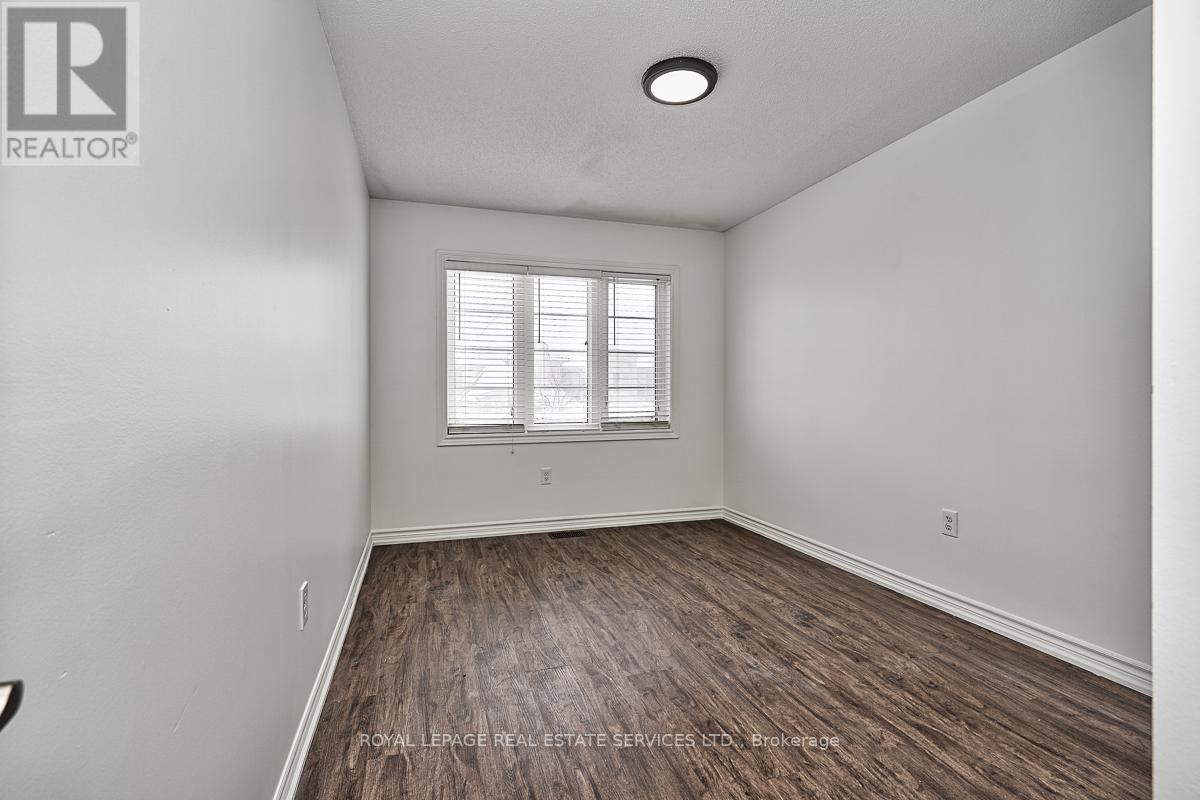 4227 Cole Crescent, Burlington, Ontario  L7M 0M7 - Photo 12 - W12970970