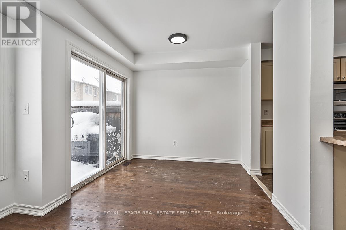 4227 Cole Crescent, Burlington, Ontario  L7M 0M7 - Photo 6 - W12970970