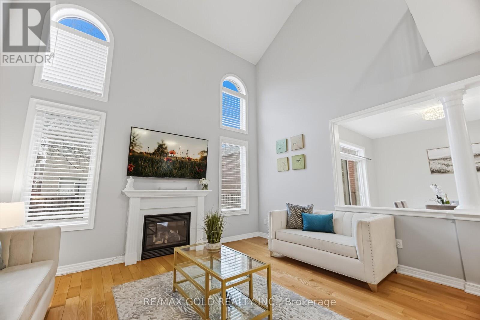 152 Father Tobin Road, Brampton, Ontario  L6R 0E3 - Photo 8 - W12971018