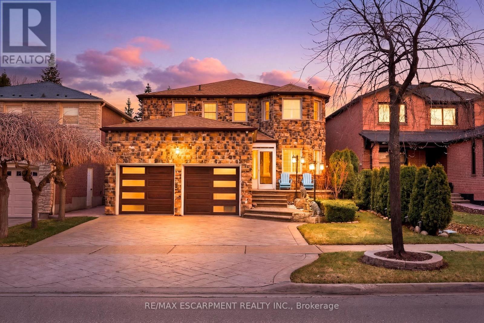 286 WINFIELD TERRACE, Mississauga, Ontario