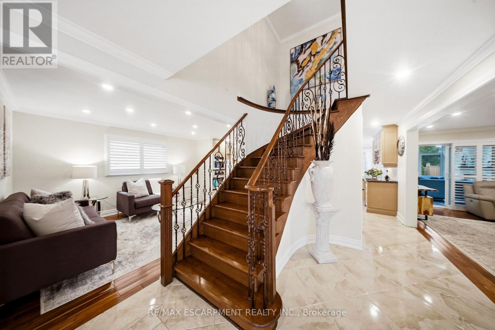 286 Winfield Terrace, Mississauga, Ontario  L5R 1N3 - Photo 17 - W12971024