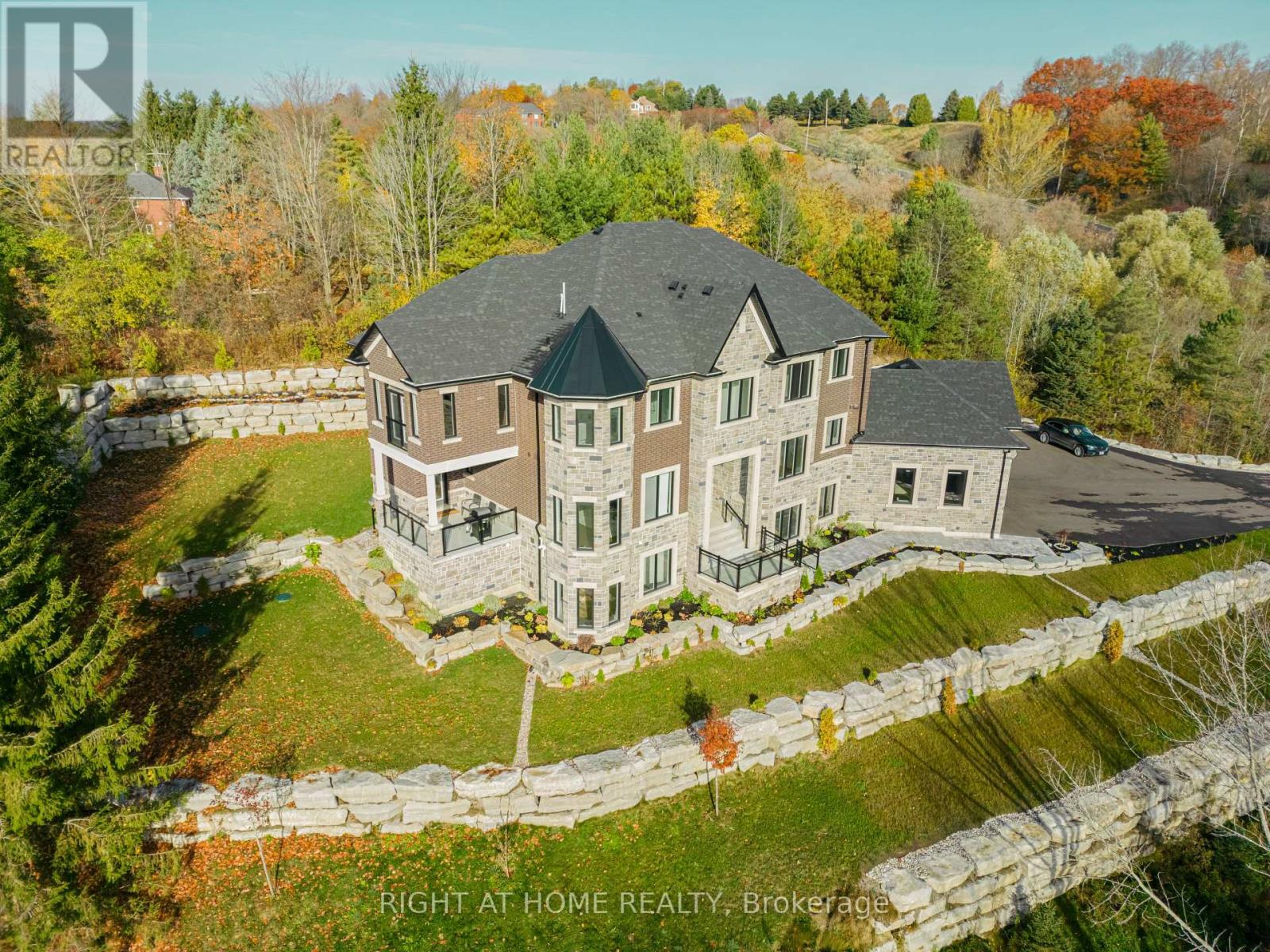 16158 MOUNT PLEASANT ROAD, Caledon, Ontario