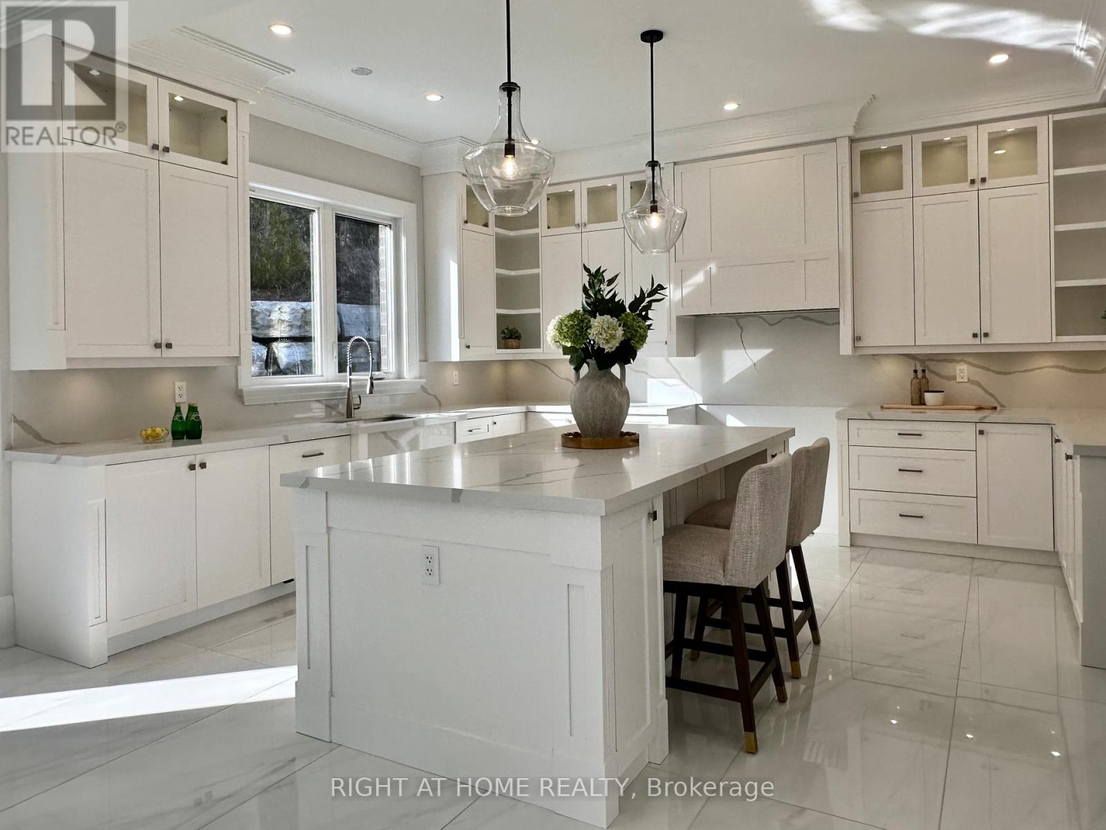 16158 Mount Pleasant Road, Caledon, Ontario  L7E 3M6 - Photo 9 - W12971034