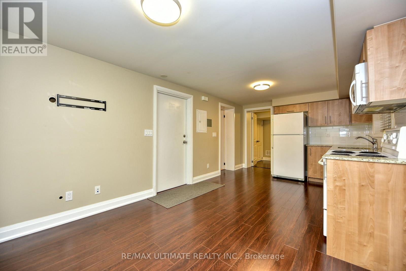 L1 - 487 Salem Avenue N, Toronto, Ontario  M6H 3C9 - Photo 7 - W12971038