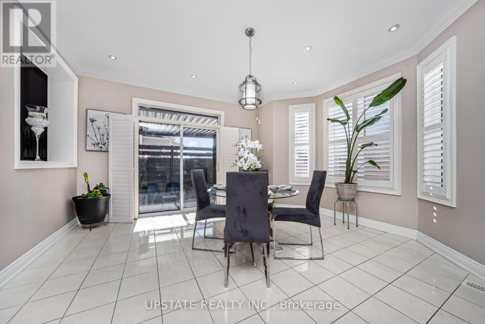 24 Haywood Drive, Brampton, Ontario  L6X 0W1 - Photo 18 - W12971042