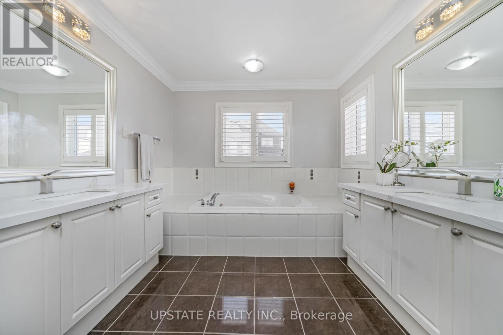 24 Haywood Drive, Brampton, Ontario  L6X 0W1 - Photo 25 - W12971042