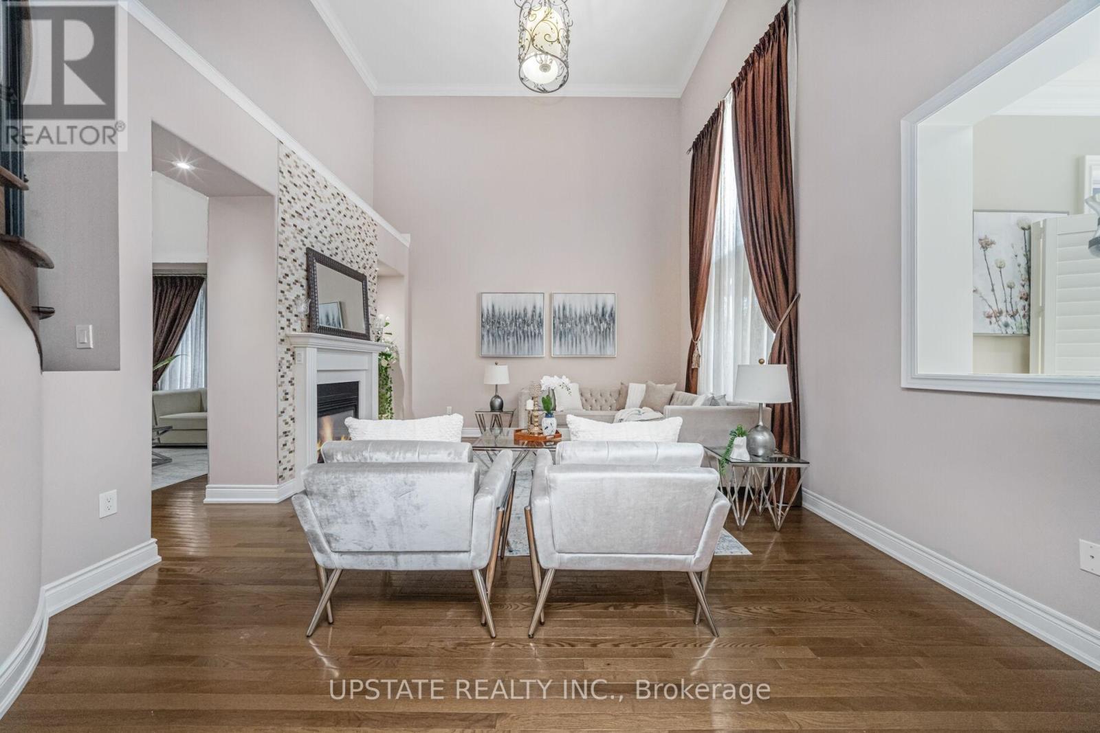 24 Haywood Drive, Brampton, Ontario  L6X 0W1 - Photo 8 - W12971042