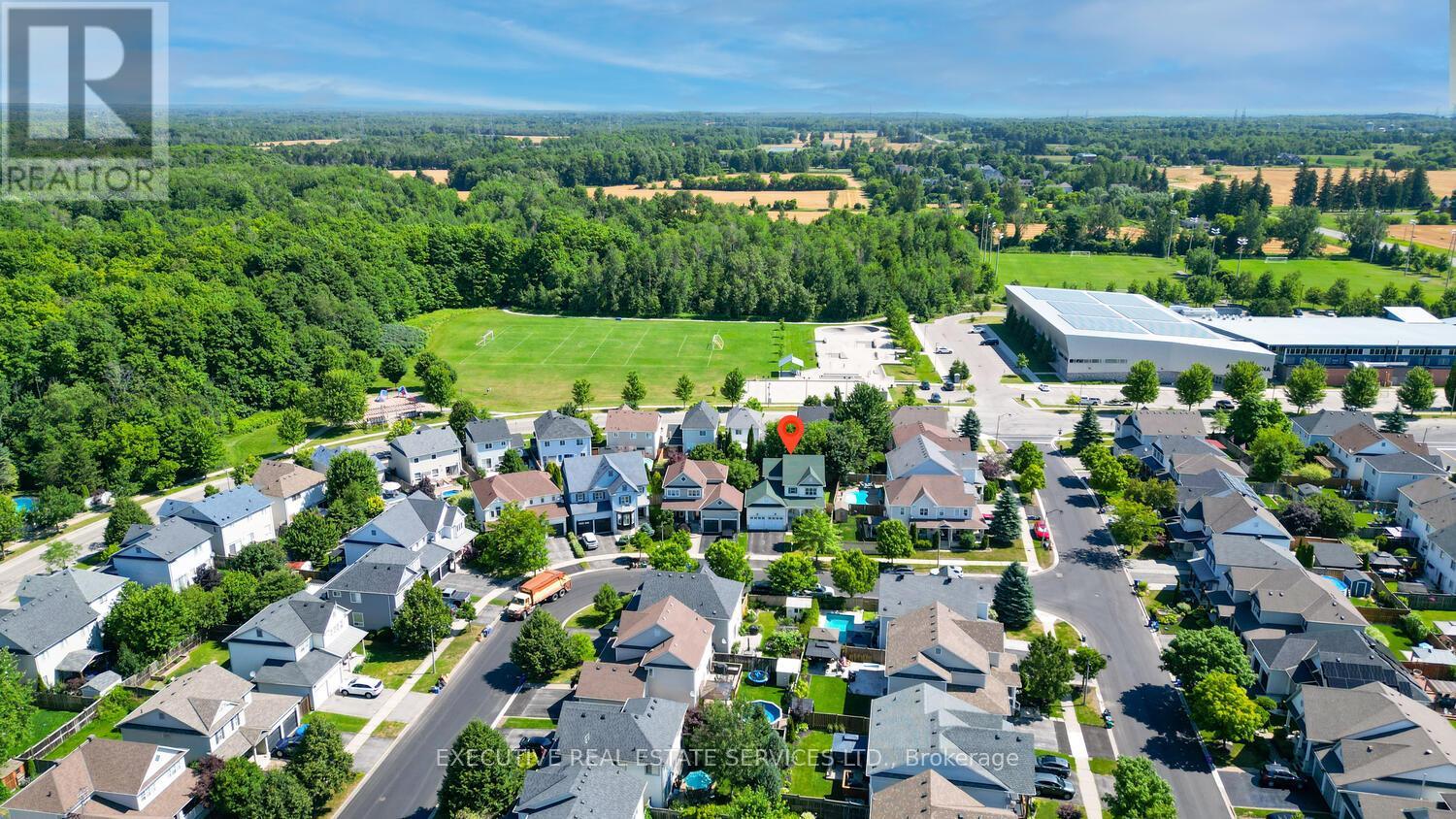 39 Hurst Street, Halton Hills, Ontario  L7J 2Z8 - Photo 3 - W12971044