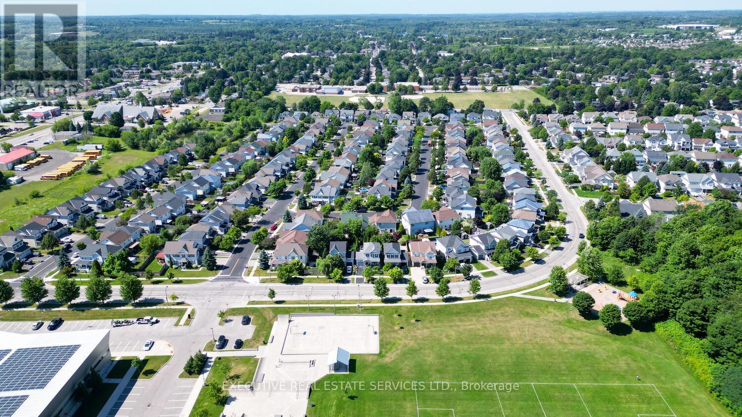 39 Hurst Street, Halton Hills, Ontario  L7J 2Z8 - Photo 5 - W12971044