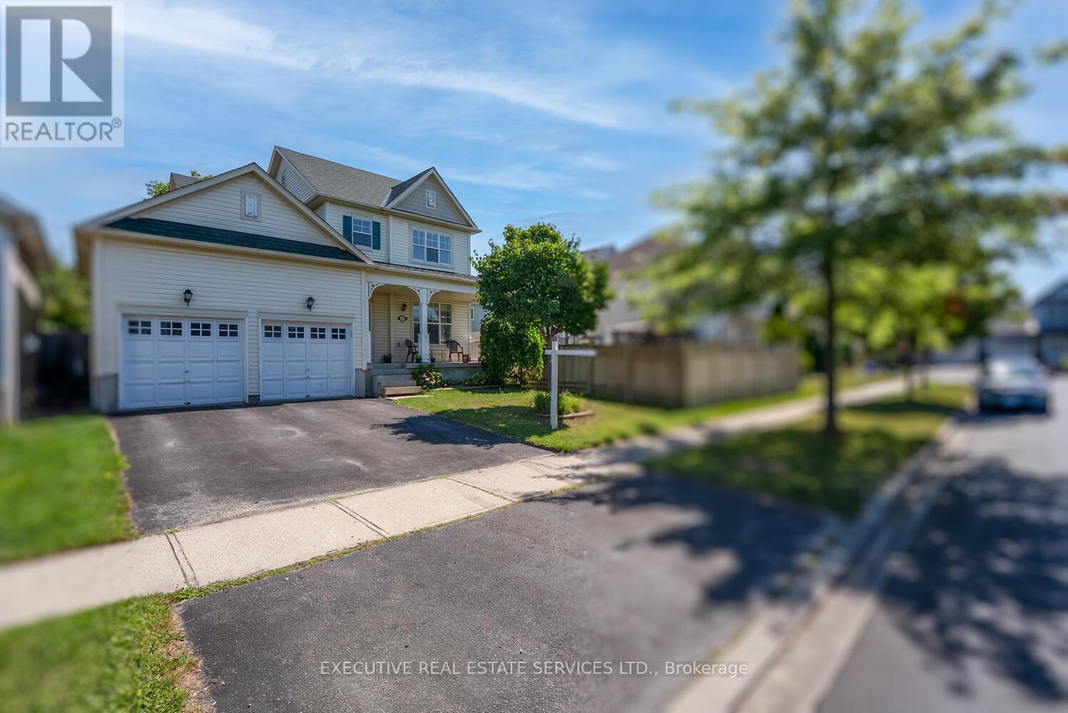 39 Hurst Street, Halton Hills, Ontario  L7J 2Z8 - Photo 8 - W12971044